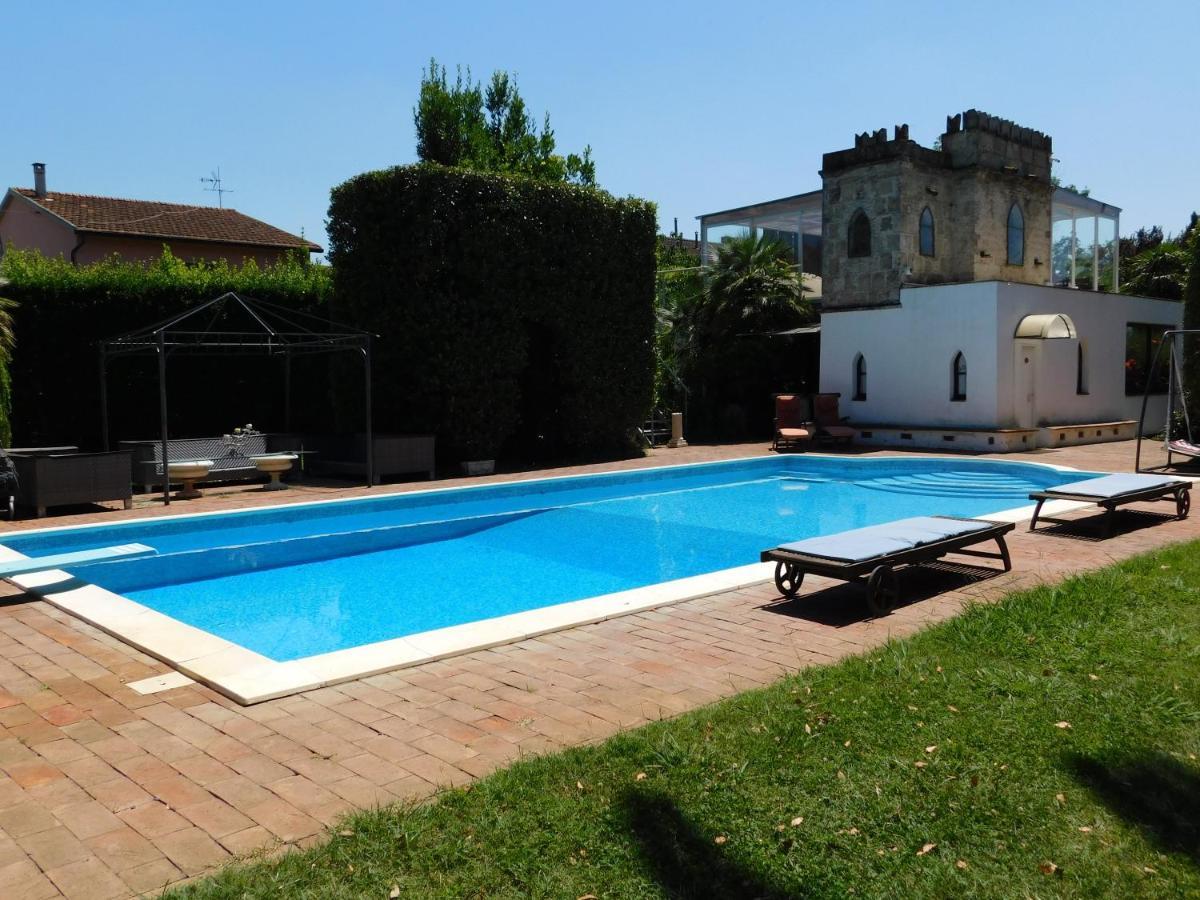קאסקינה Appartamento Con Piscina Immersa Nel Verde מראה חיצוני תמונה
